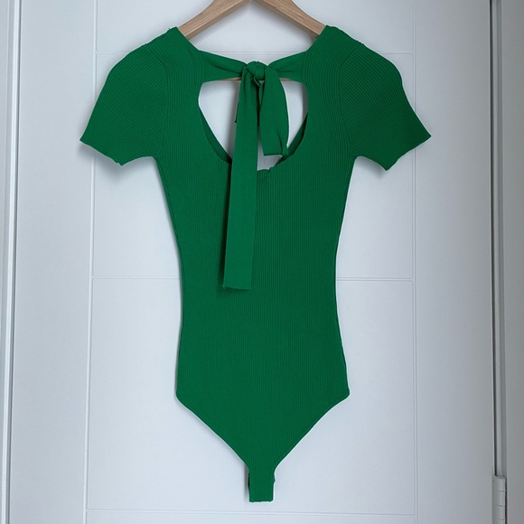 V-Neck Ribbon Bodysuit - Picture 3 of 7